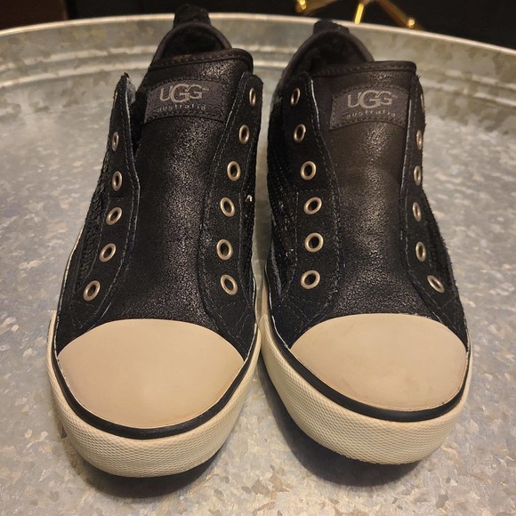 Womens Ugg Slip-on Shoes Size‎ 6 - Picture 3 of 11